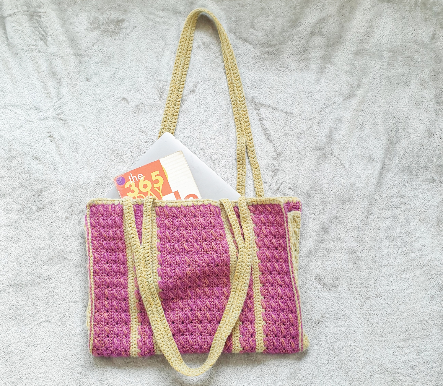Reversible Carry-All Crochet Tote Bag- Free Pattern