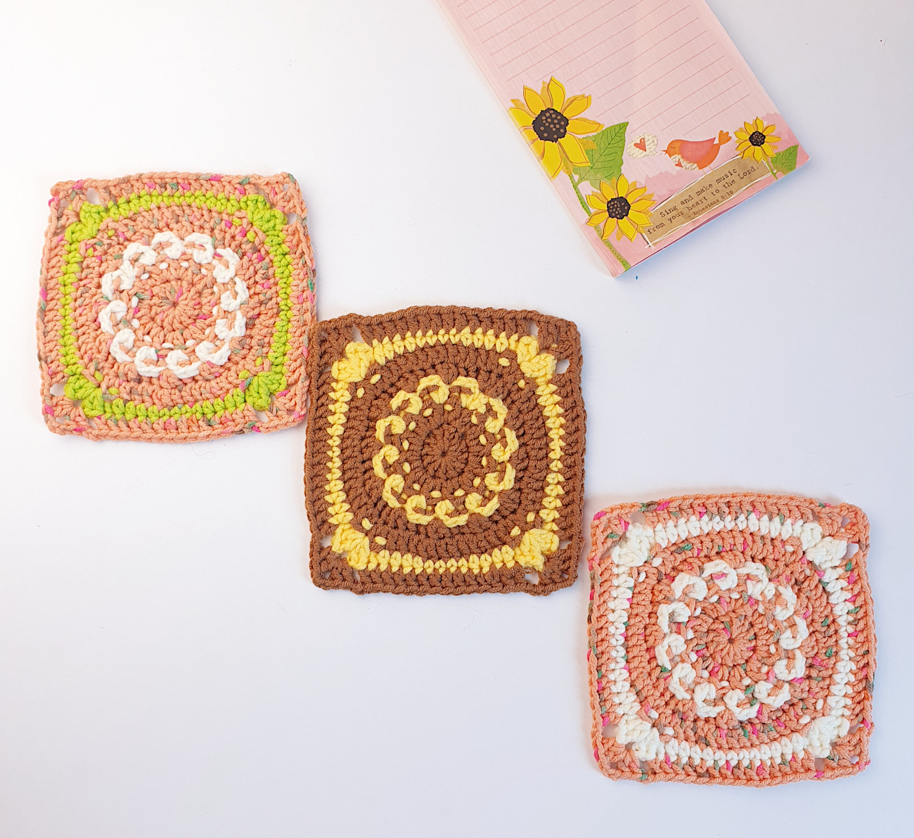 Simple Post Stitch Crochet Square- Free Pattern