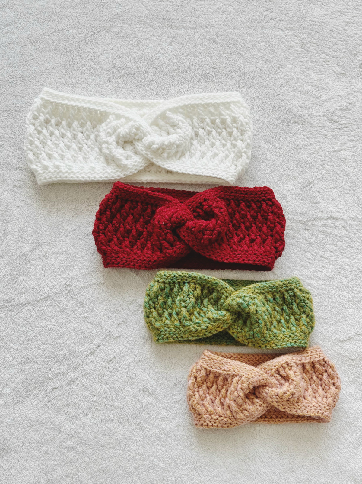 Twisted Crochet Earwarmer Headband Pattern